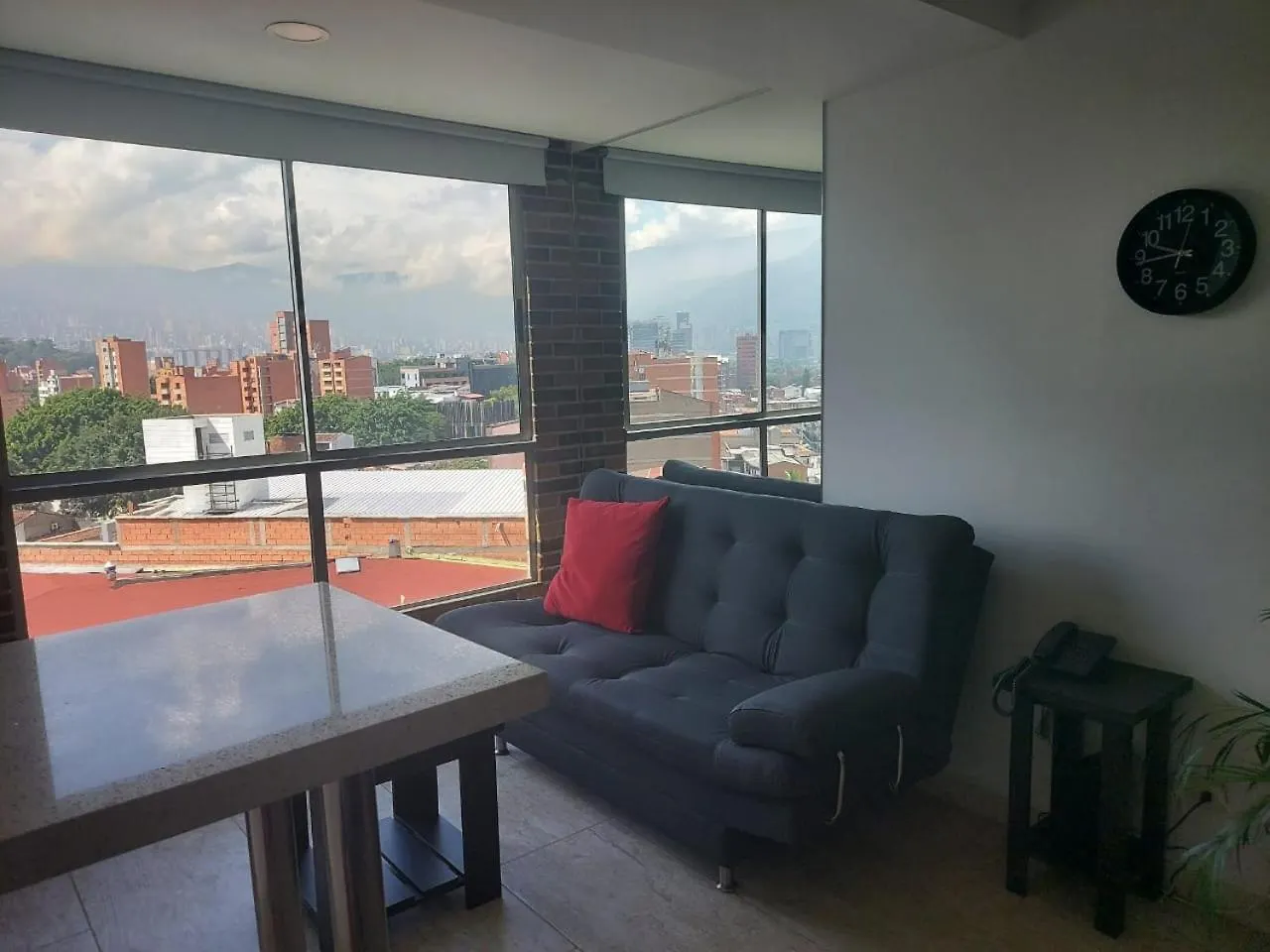 Cold Ac-King Bed-Fast Wi-Fi-Medellin Paradise 0*, ميديلين كولومبيا